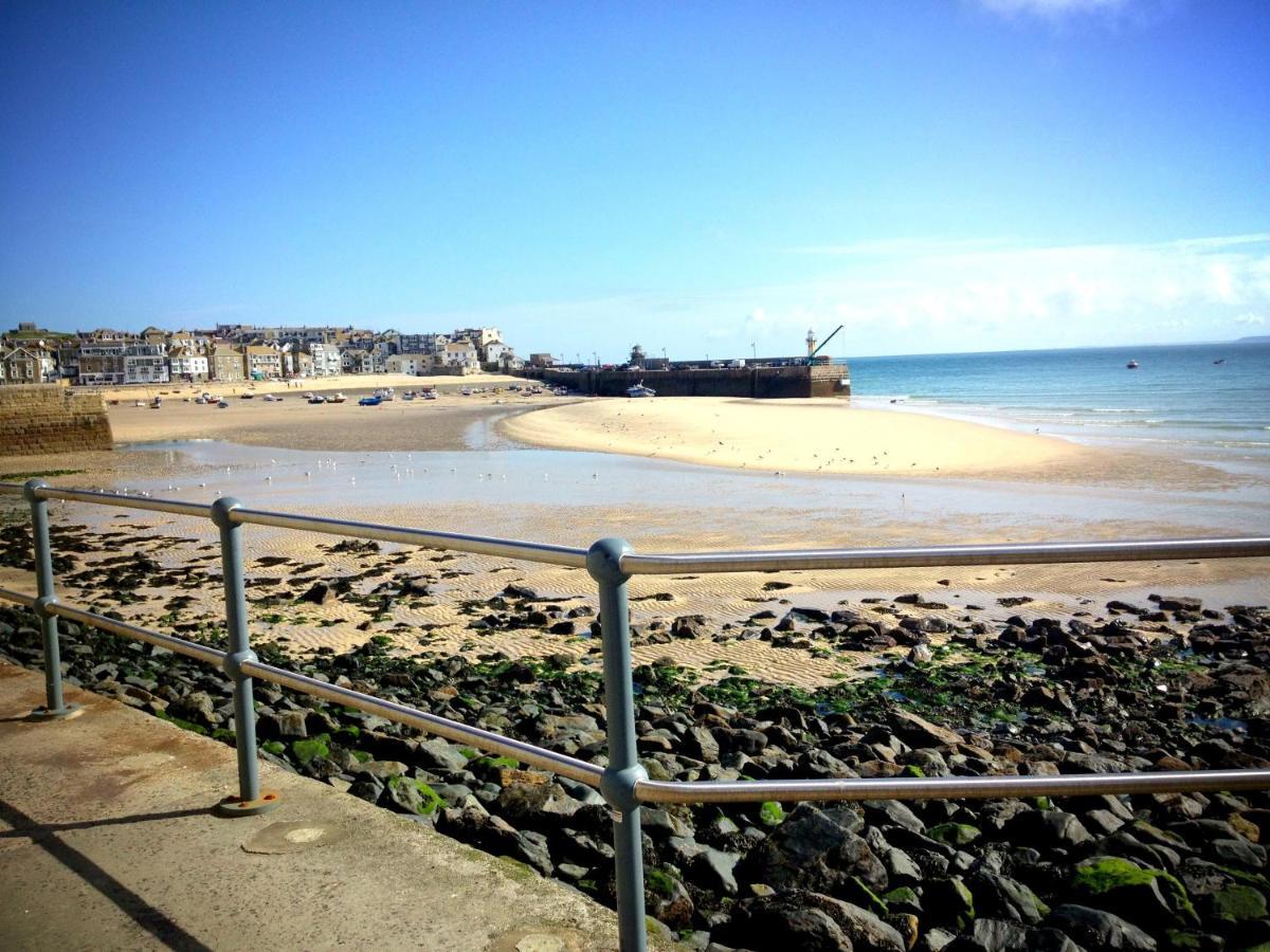 Coast Accommodation St Ives  Exterior photo